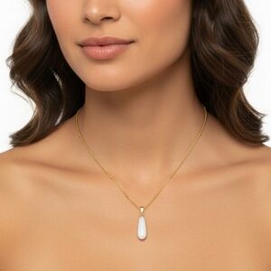 Elegant 18K Gold Plated With Pearl Teardrop Necklace New
